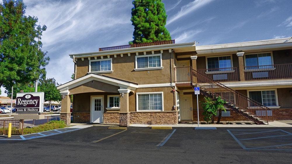 Regency Inn & Suites Downey Exterior foto