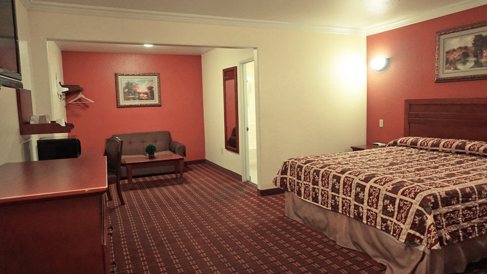 Regency Inn & Suites Downey Exterior foto